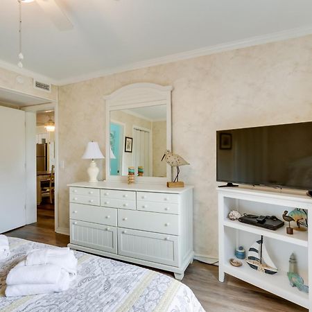 Hilton Head Condo With Balcony And Pool, Walk To Beach Hilton Head Island Zewnętrze zdjęcie