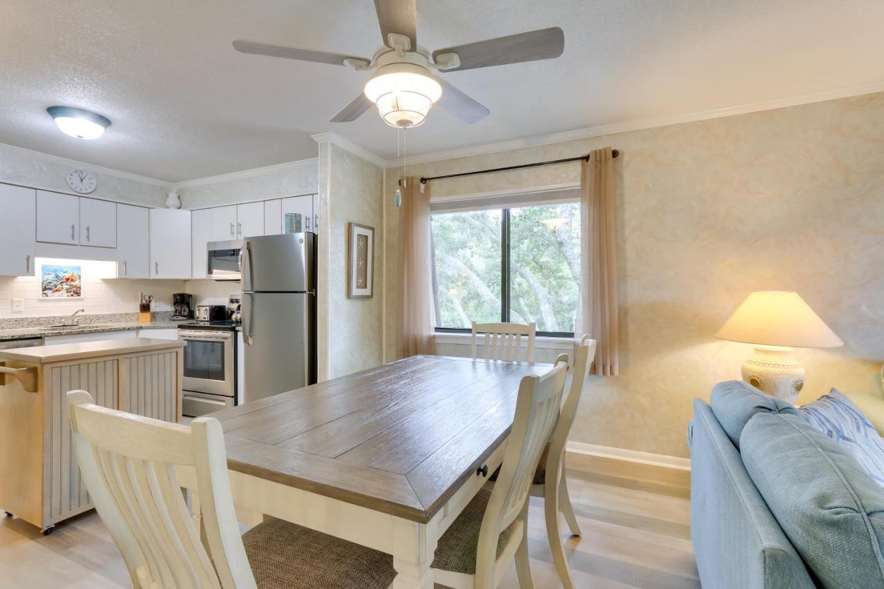 Hilton Head Condo With Balcony And Pool, Walk To Beach Hilton Head Island Zewnętrze zdjęcie