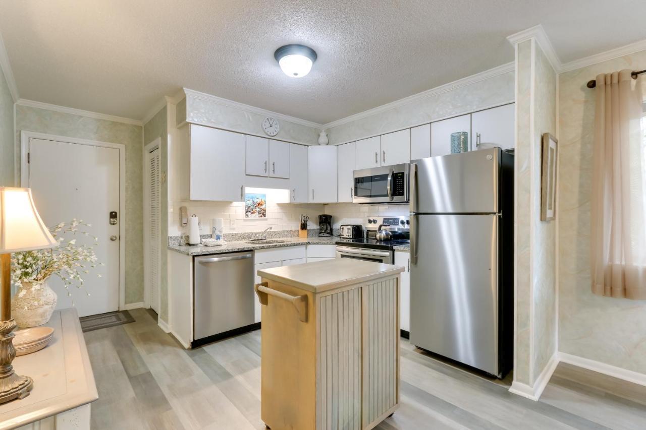 Hilton Head Condo With Balcony And Pool, Walk To Beach Hilton Head Island Zewnętrze zdjęcie