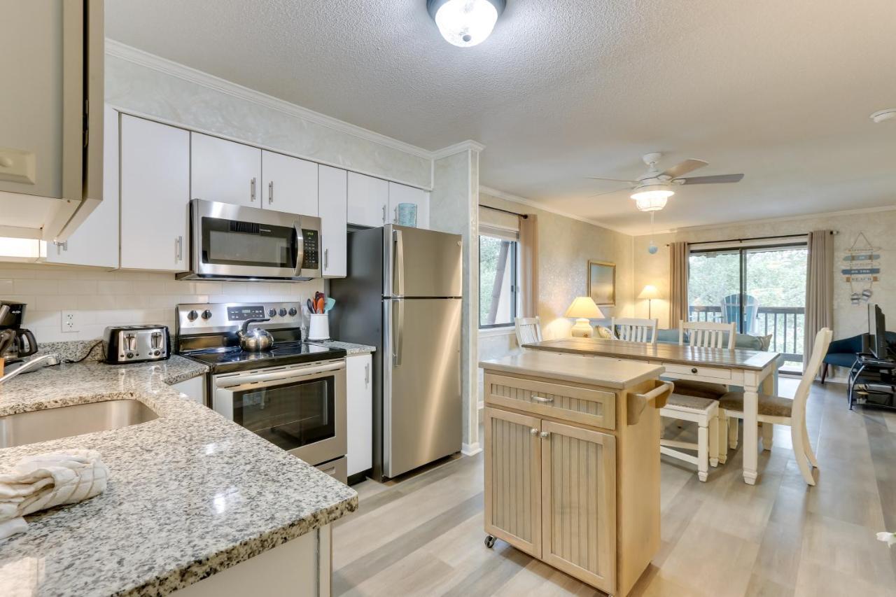 Hilton Head Condo With Balcony And Pool, Walk To Beach Hilton Head Island Zewnętrze zdjęcie