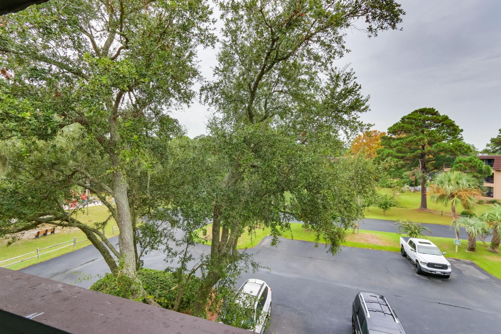 Hilton Head Condo With Balcony And Pool, Walk To Beach Hilton Head Island Zewnętrze zdjęcie